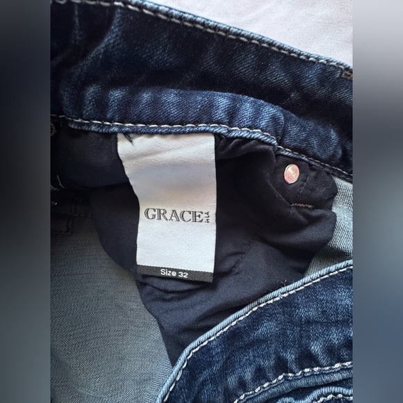 GRACE IN LA WOMEN'S
JEANS - AZTEC Grace Medium Blue Flare Jeans - Picture 9 of 16